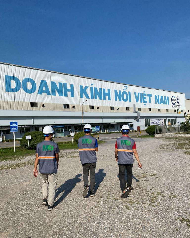 Đội ngũ nhân viên Công ty TNHH Minh Thành Group uy tín, chuyên nghiệp